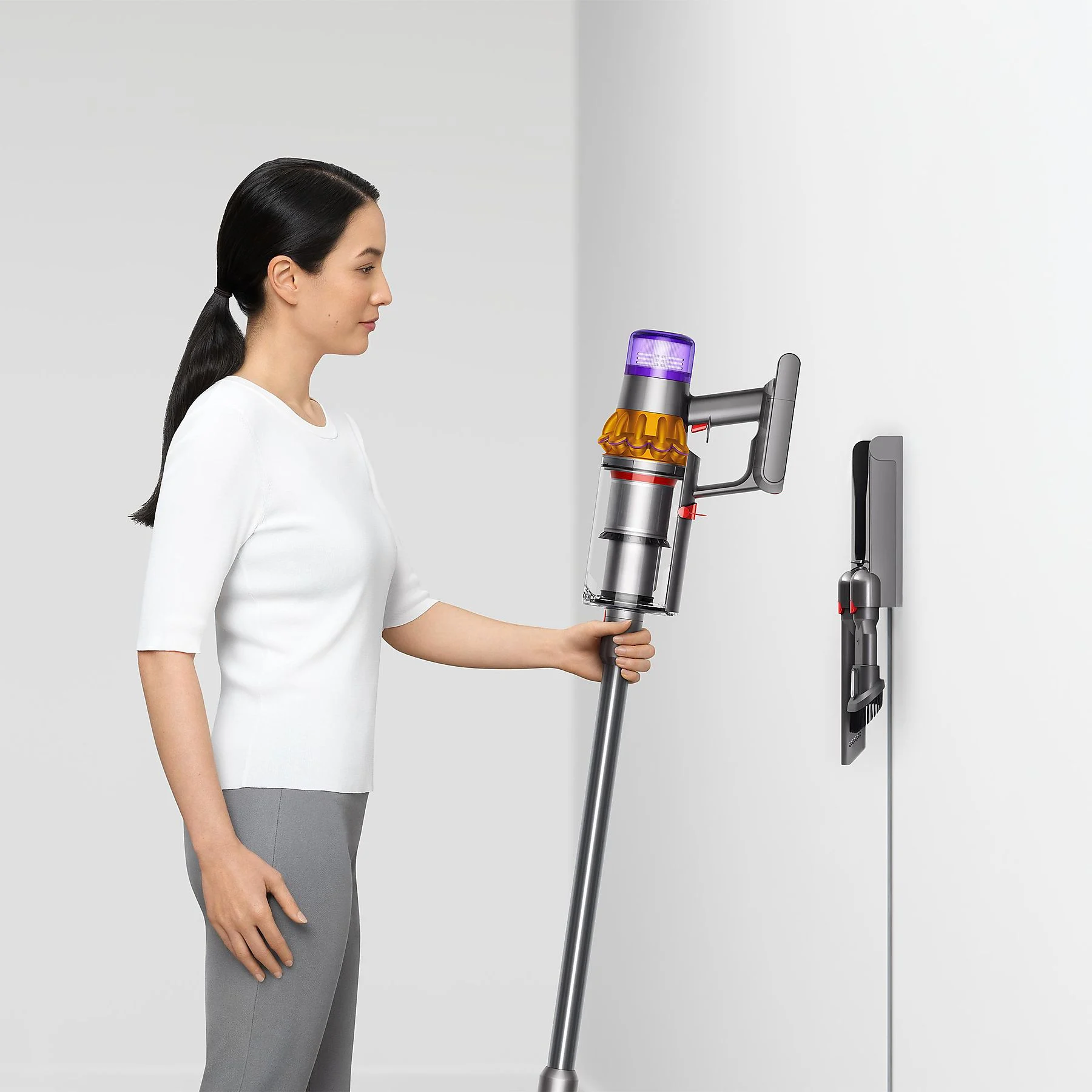 DYSON V15 Detect (2022) Stielsauger, Akkubetrieb, 660 Watt – Bild 2